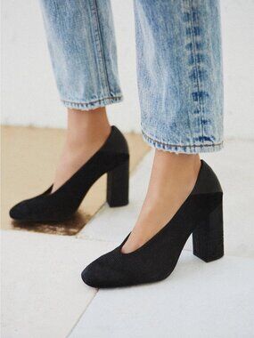 New Free People Take Heart Block Heel size 9 MSRP: $178 Suede